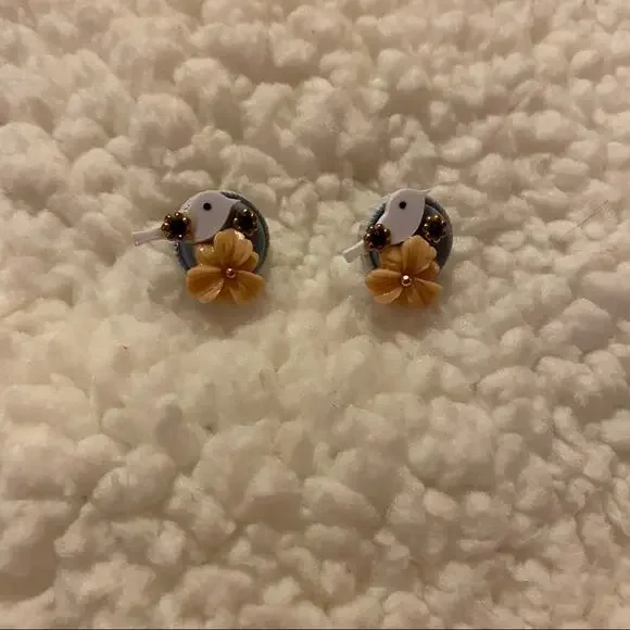 Plunder Ebony Bird with Flower Earrings - Picture 2 of 6